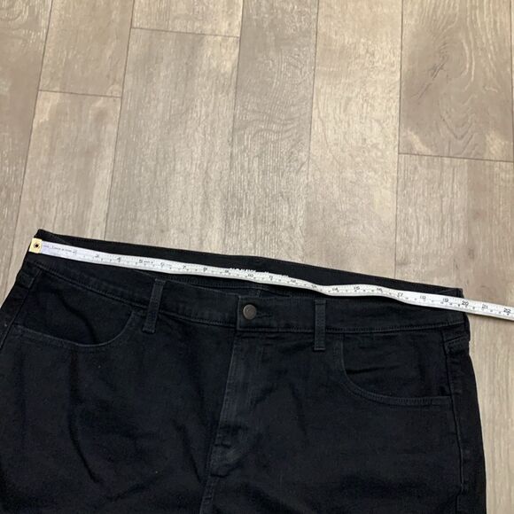 Womens Old Navy Mid Rise‎ Denim Jean Short Shorts - Picture 5 of 5